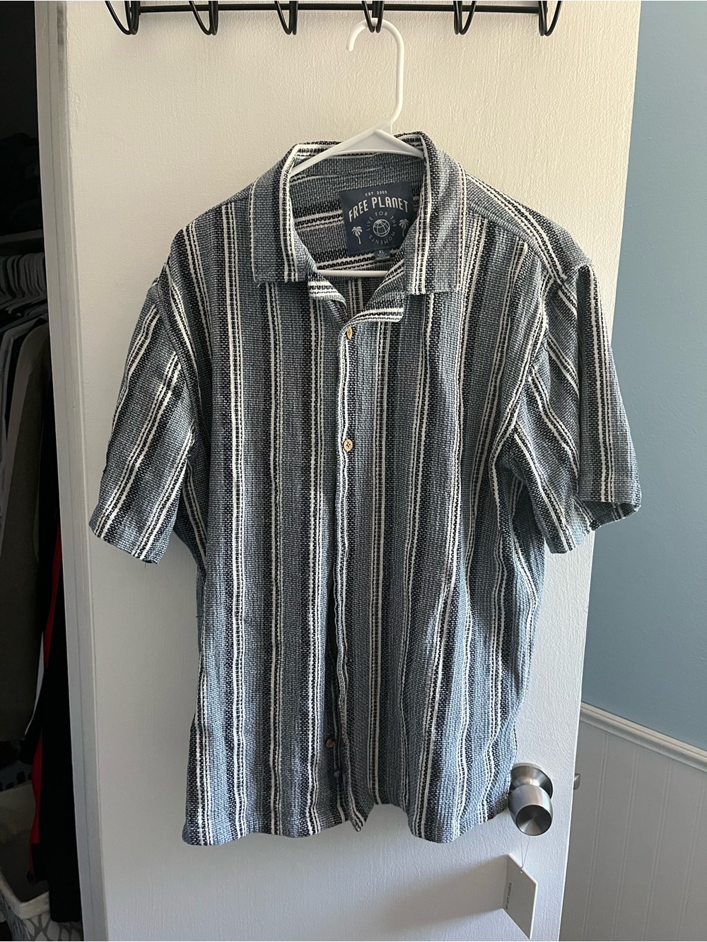 Free Planet XL Men's Vertical Striped Short-Sleeve Shirt - Blue/White/Gray